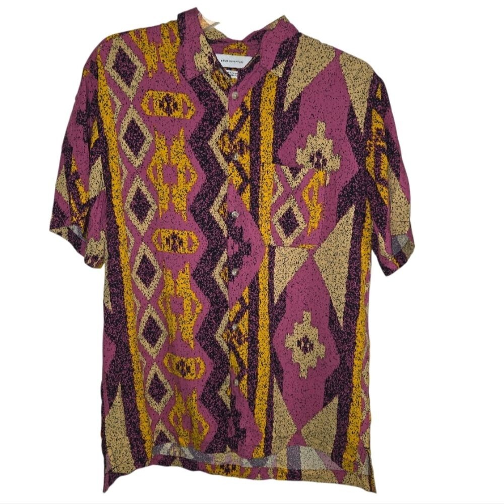 Urban Outfitters Men's Art Deco Rayon Button Down Short Sleeve Shirt - Picture 2 of 11